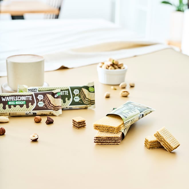 Naughty Nuts Waffelschnitte Bio Waffelschnitte Mixed Box (Nuss-Nougat & Pistazie)